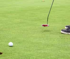 Golf Sahaları için Yapay Çim