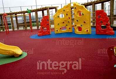 Çocuk Oyun alanı Kauçuk Zemin Uygulaması